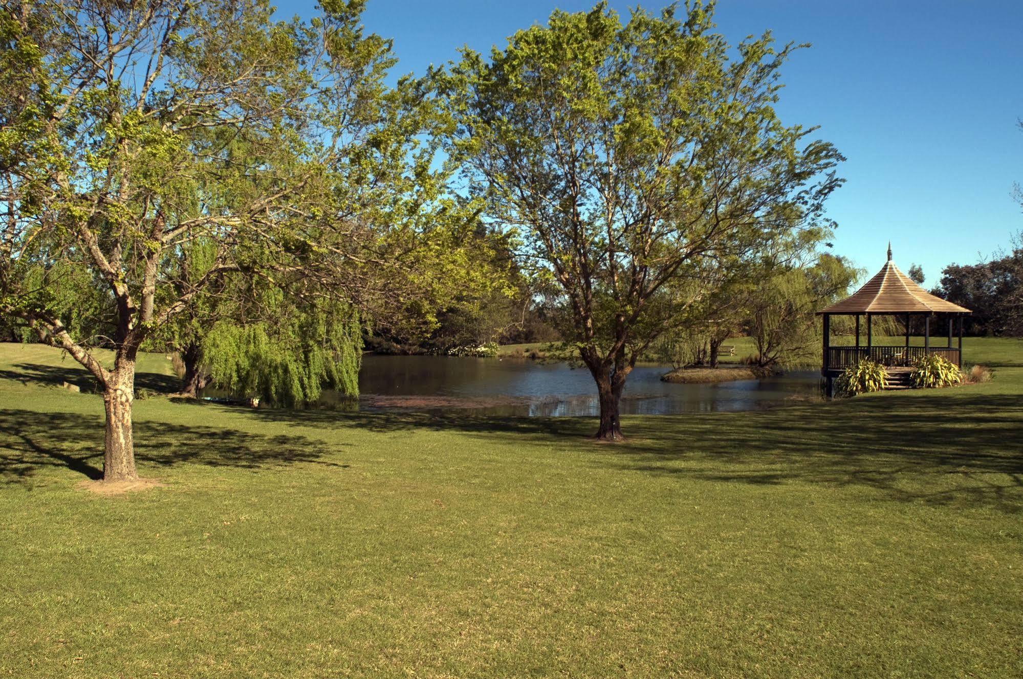 Briars Country Lodge Bowral Extérieur photo